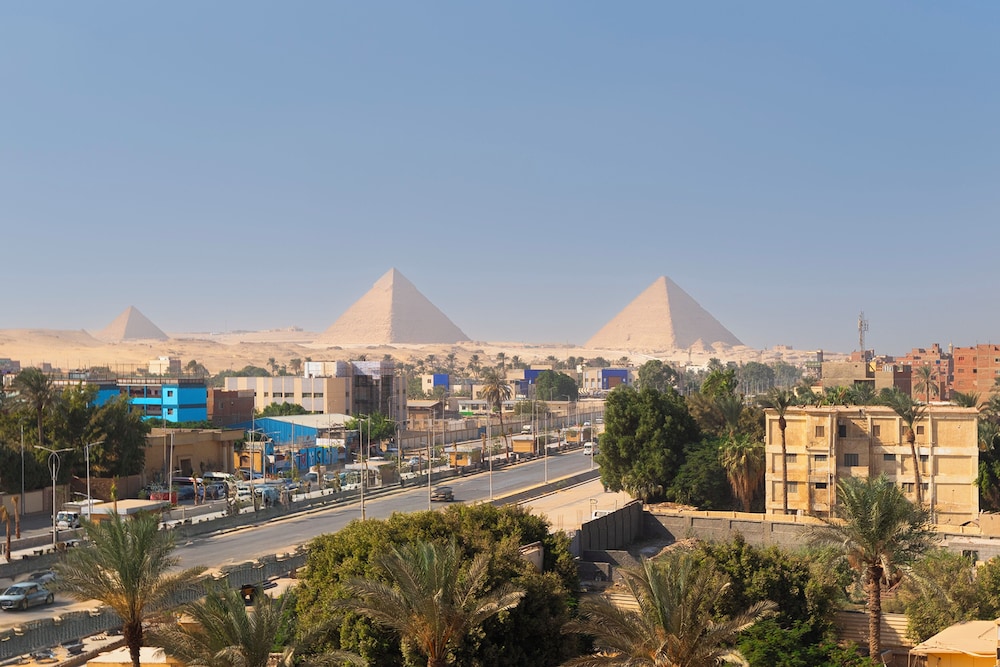 Mazar Pyramids Hotel 3/50