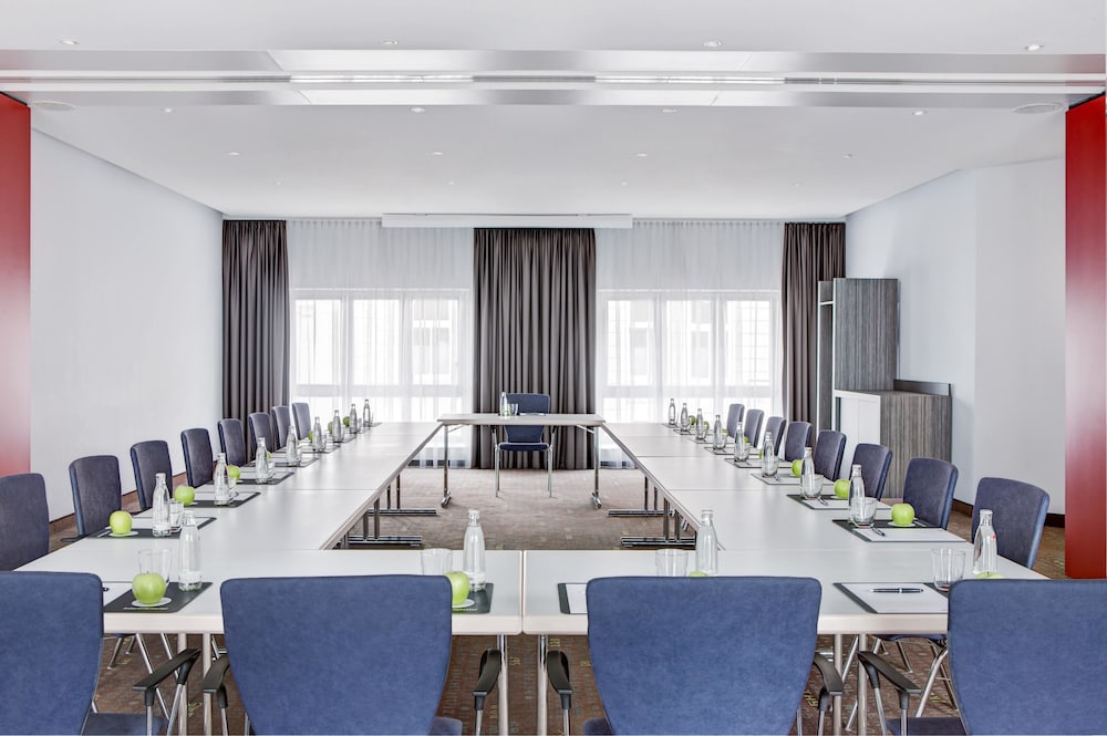 InterCityHotel Hamburg-Altona 22/26