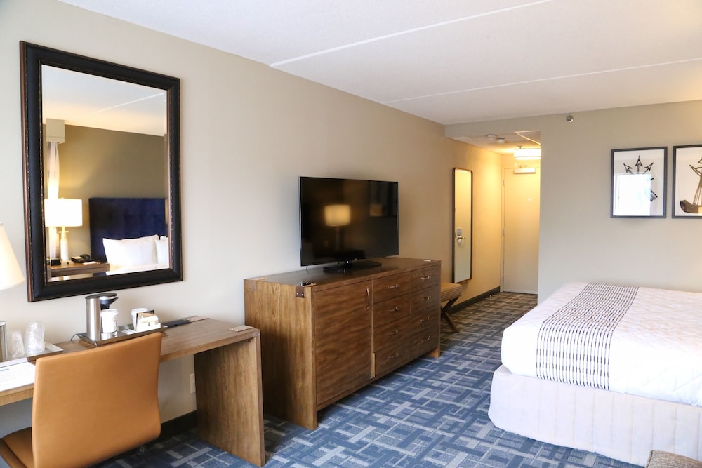 Hotel 1620 Plymouth Harbor 11/65
