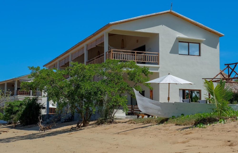 Emeraude Lodge 4/50