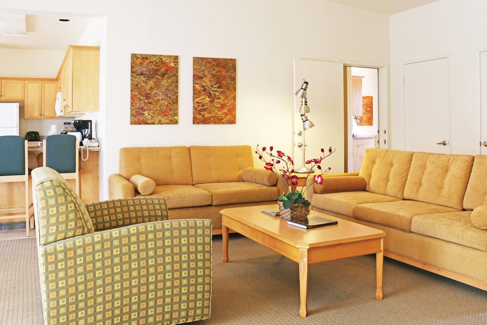 WorldMark Cathedral City 28/48