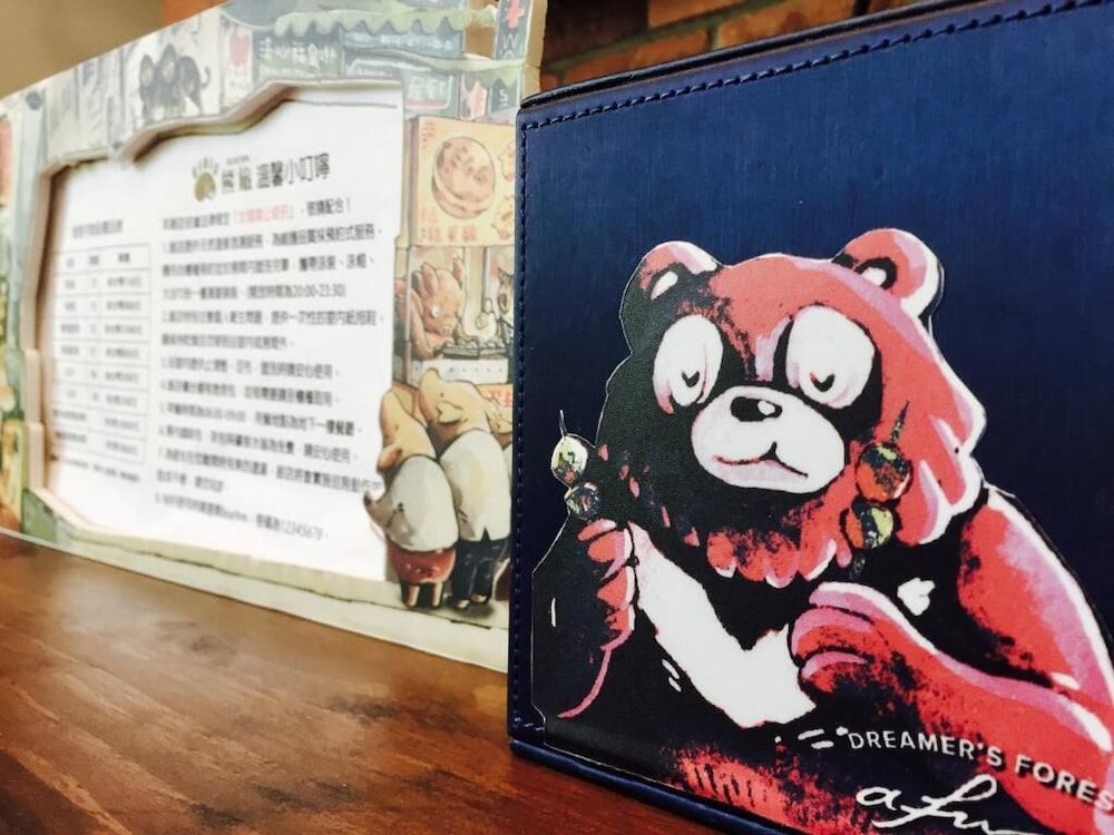 Bear Hotel 10/41