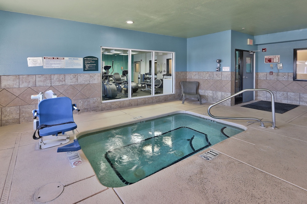 Holiday Inn Express Hotel And Suites Portales 38/70