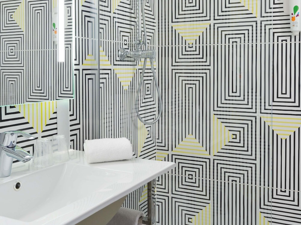 Ibis Styles Massy Opera 38/41