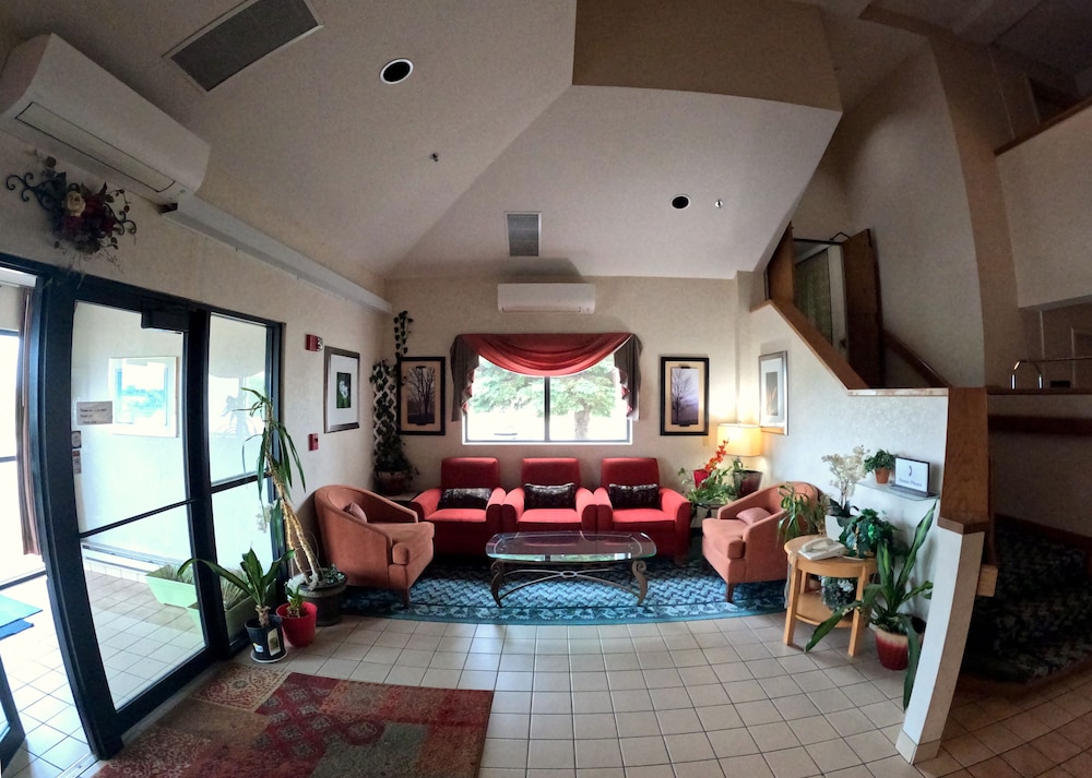 Pleasant stay Inn and Suites Brooklyn 13/18