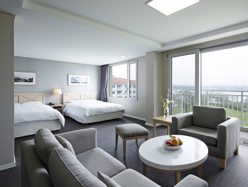 Haevichi Hotel and Resort Jeju 44/65