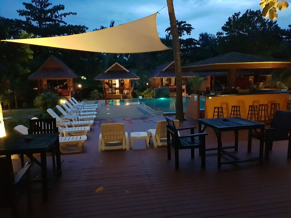 LANTA PEARL BEACH RESORT 59/78