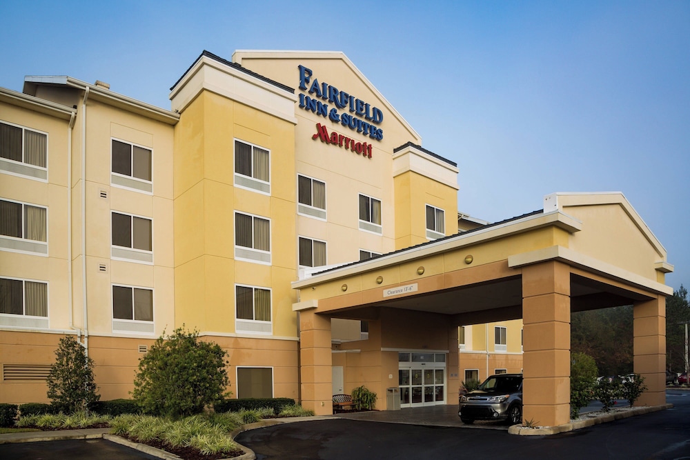 Fairfield Inn And Suites Lake City 44/50