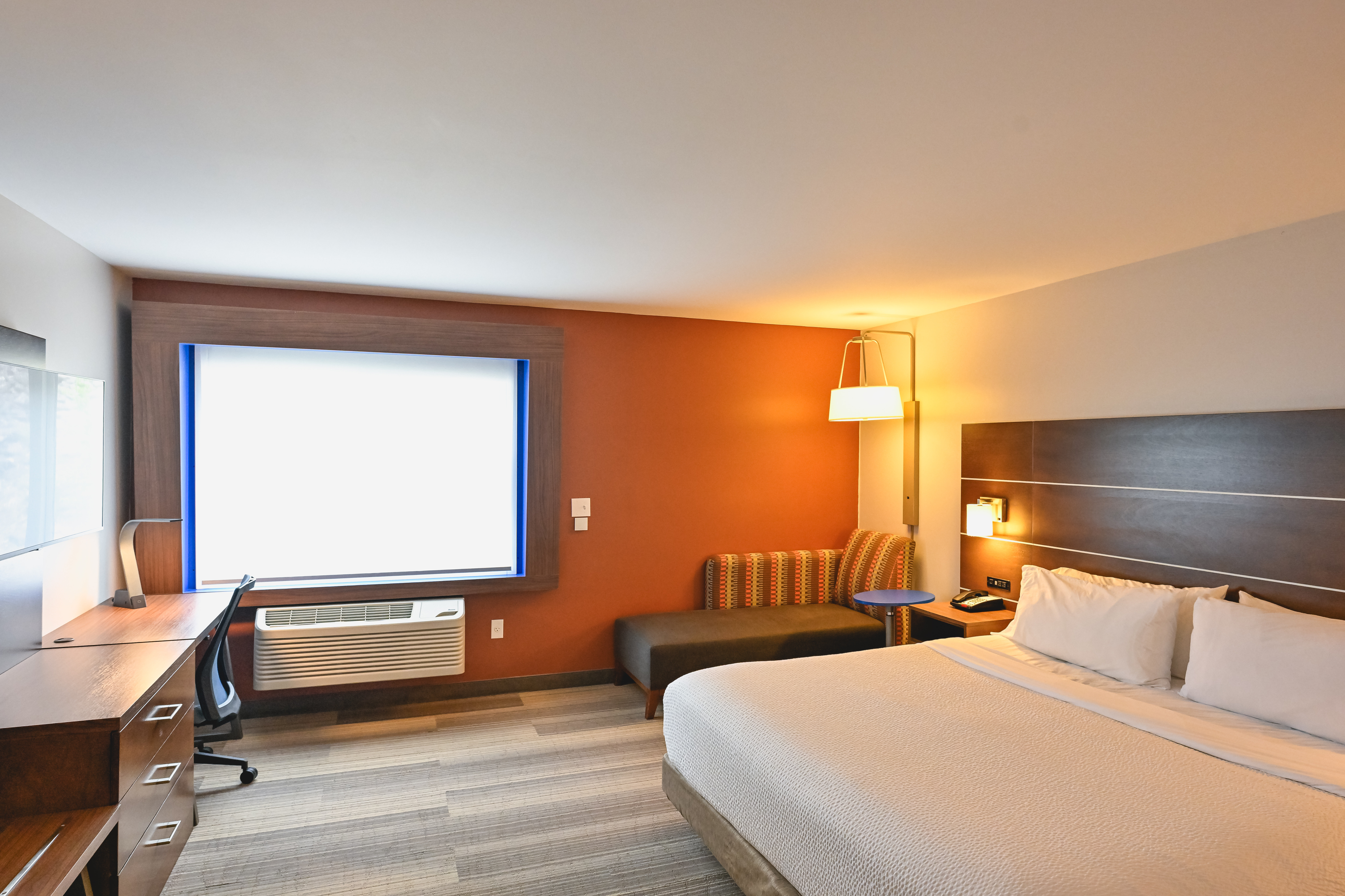 Feature, King Bed