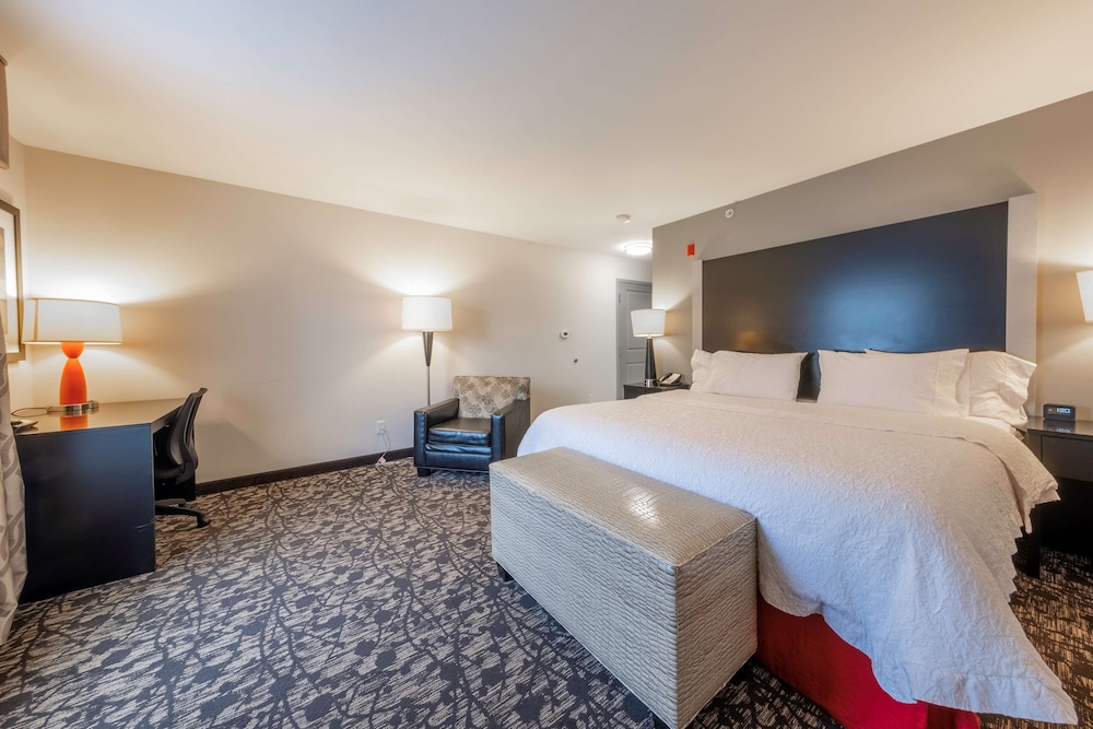 Hampton Inn And Suites Dupont 12/46