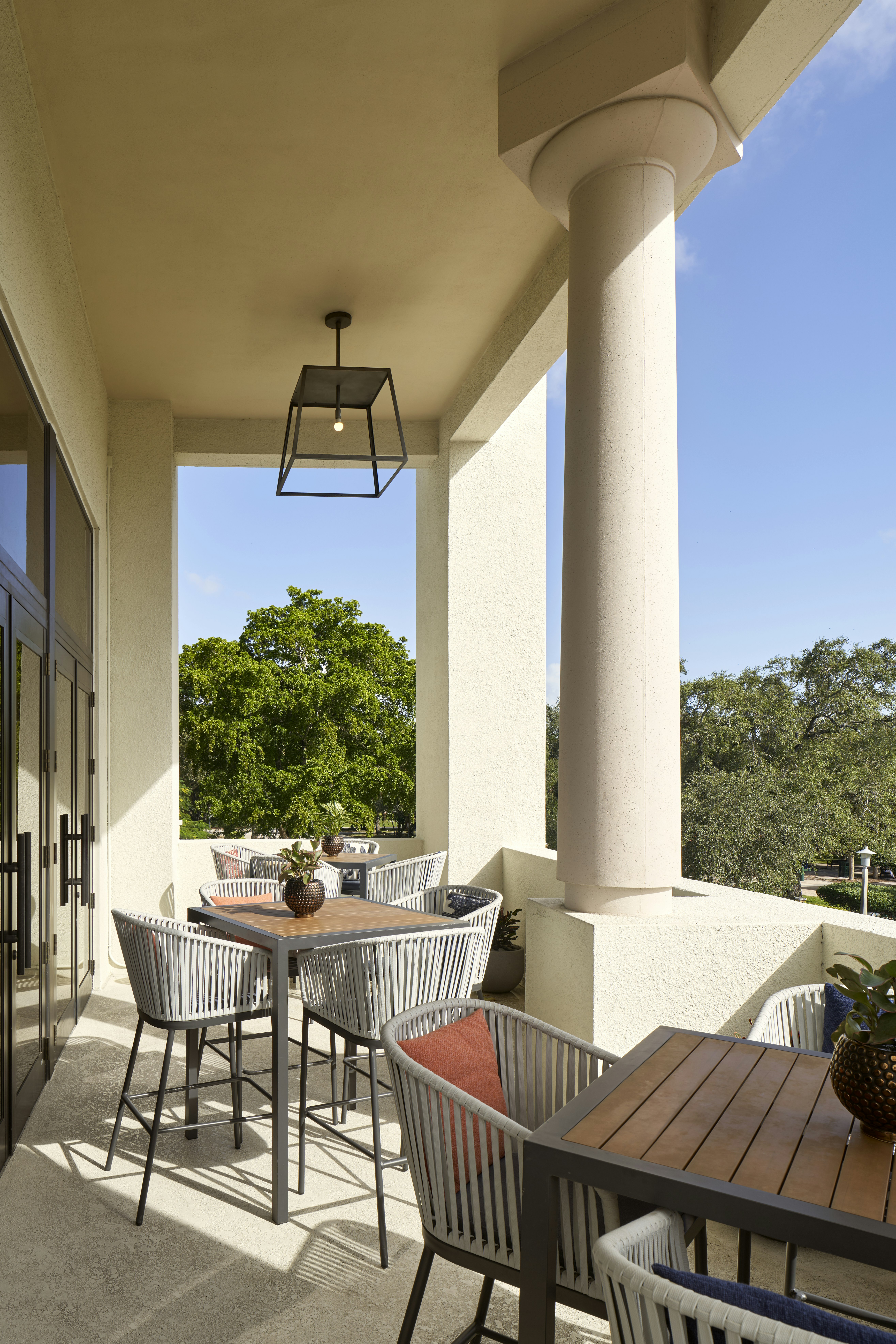 THesis Hotel Miami Coral Gables, Curio Collection by Hilton 62/80