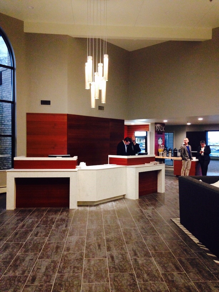 Doubletree by Hilton Hotel Racine Harbourwalk 6/79