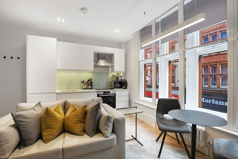 Victoria House by Aeria Apartments 36/48