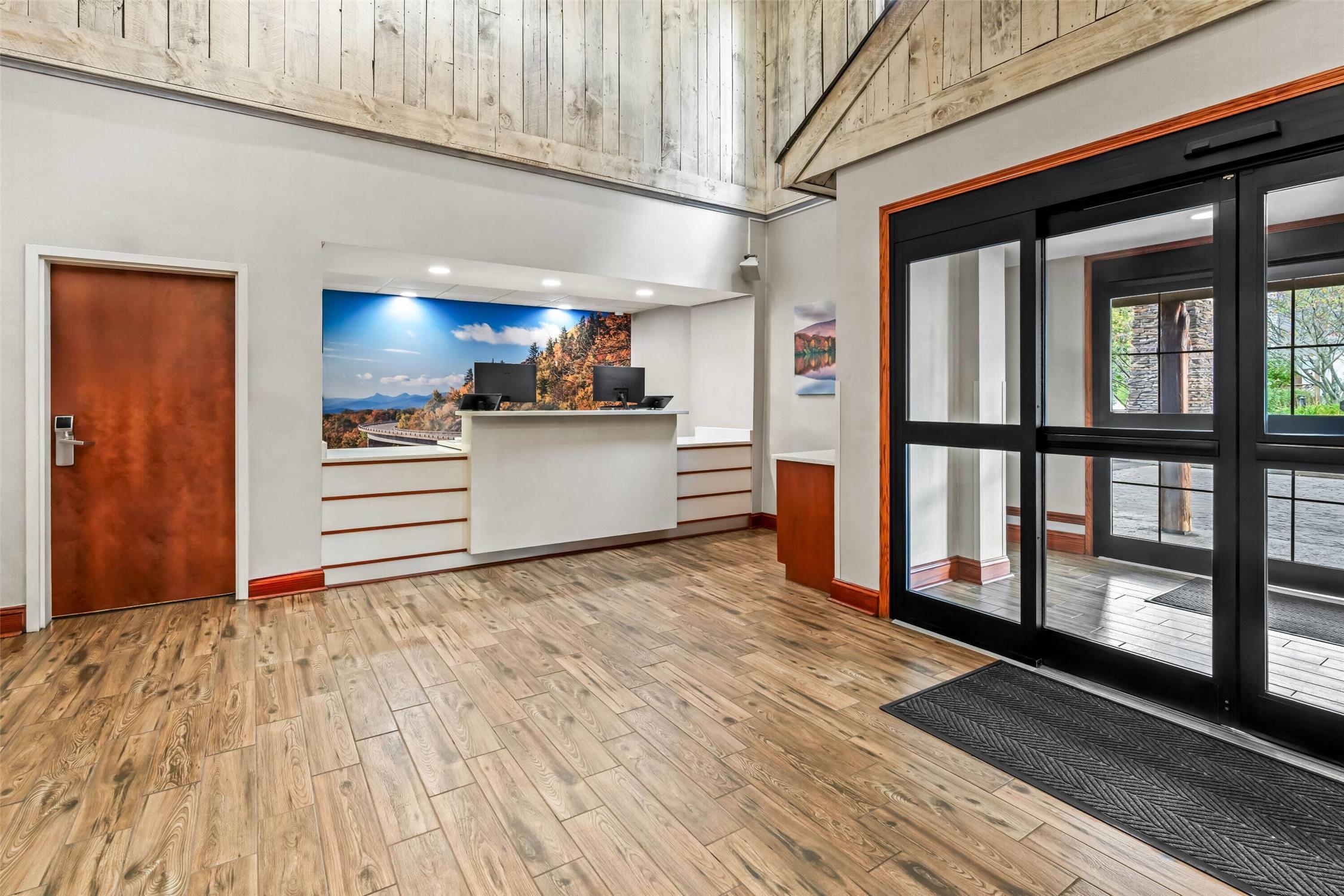 La Quinta Inn & Suites by Wyndham Boone University 43/63