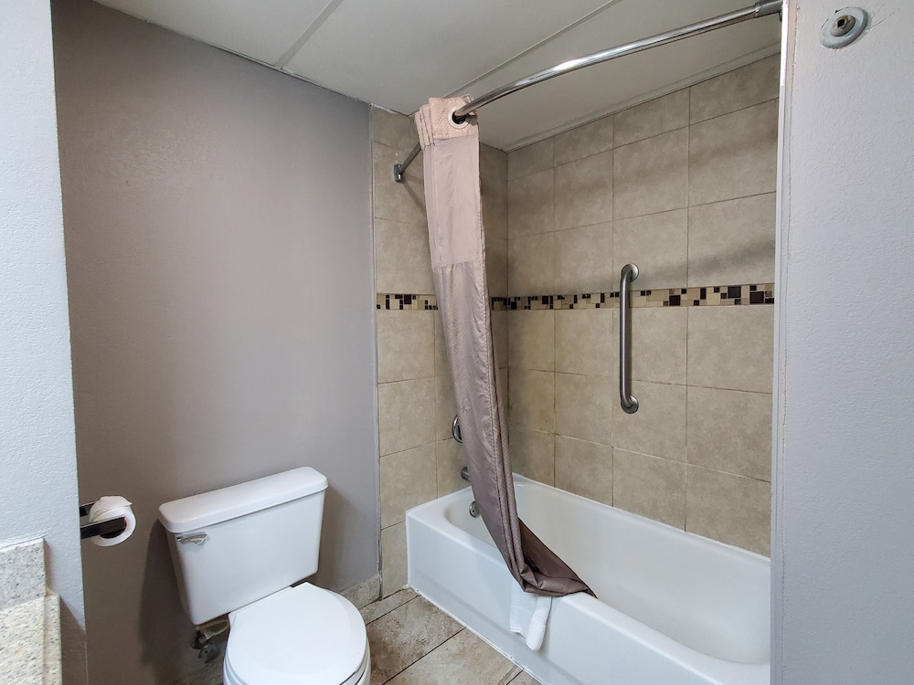 Motel6 Pine Bluff, AR 48/50