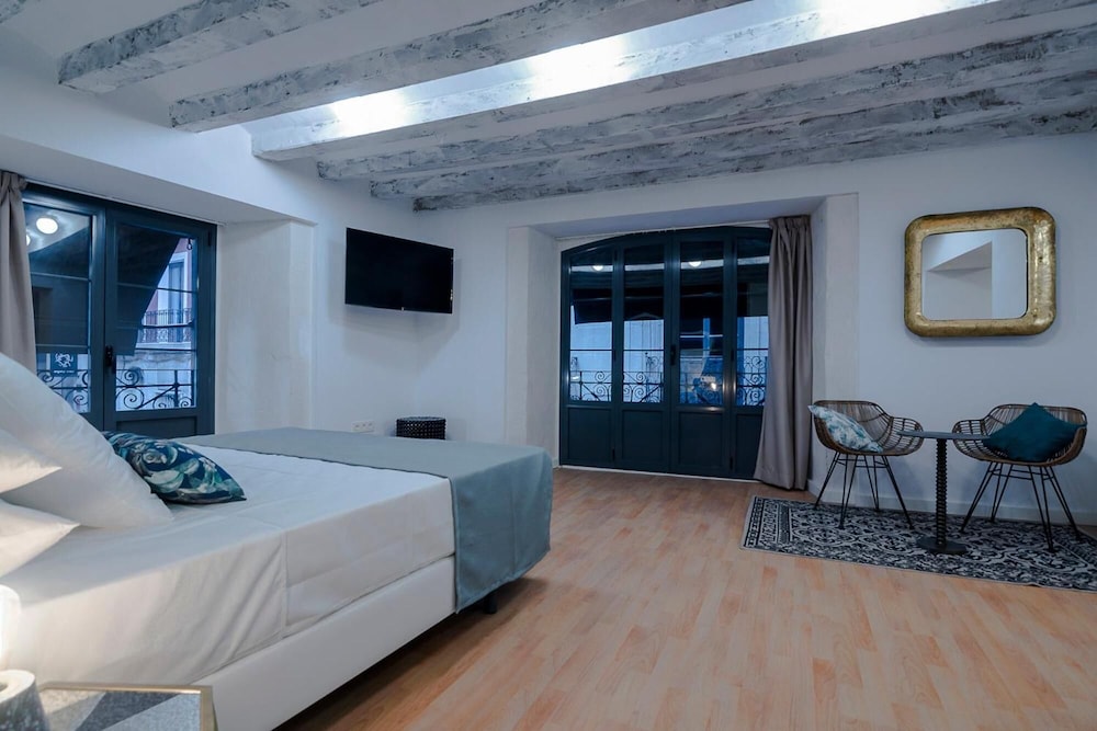 Boutique Alicante Palacete S.Xvii 23/48