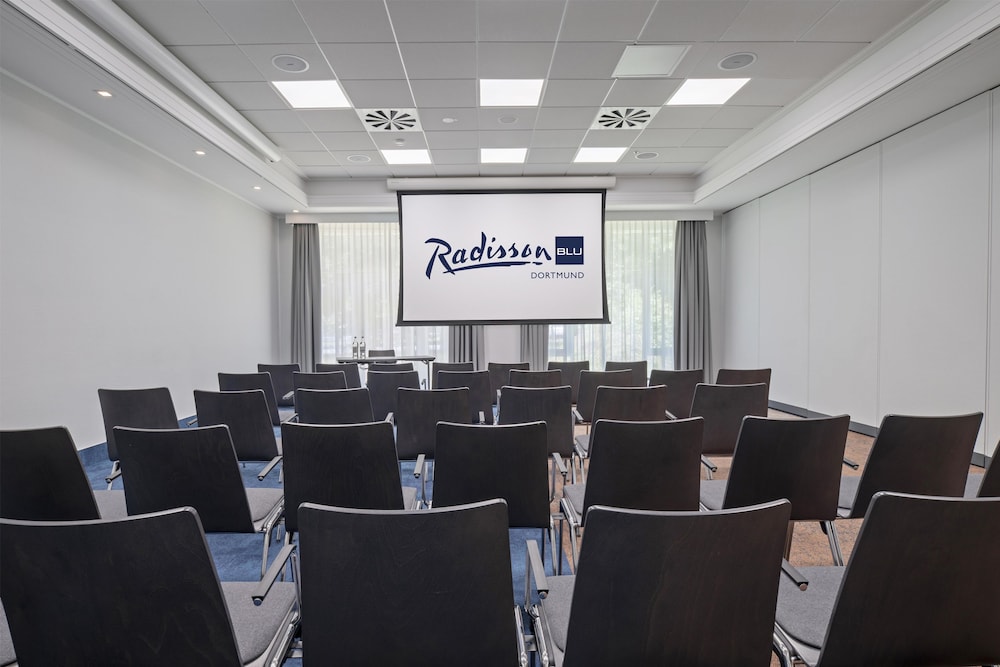 Radisson Blu Hotel Dortmund 64/76