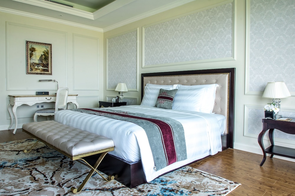 Sheraton Phu Quoc Long Beach Resort 12/67