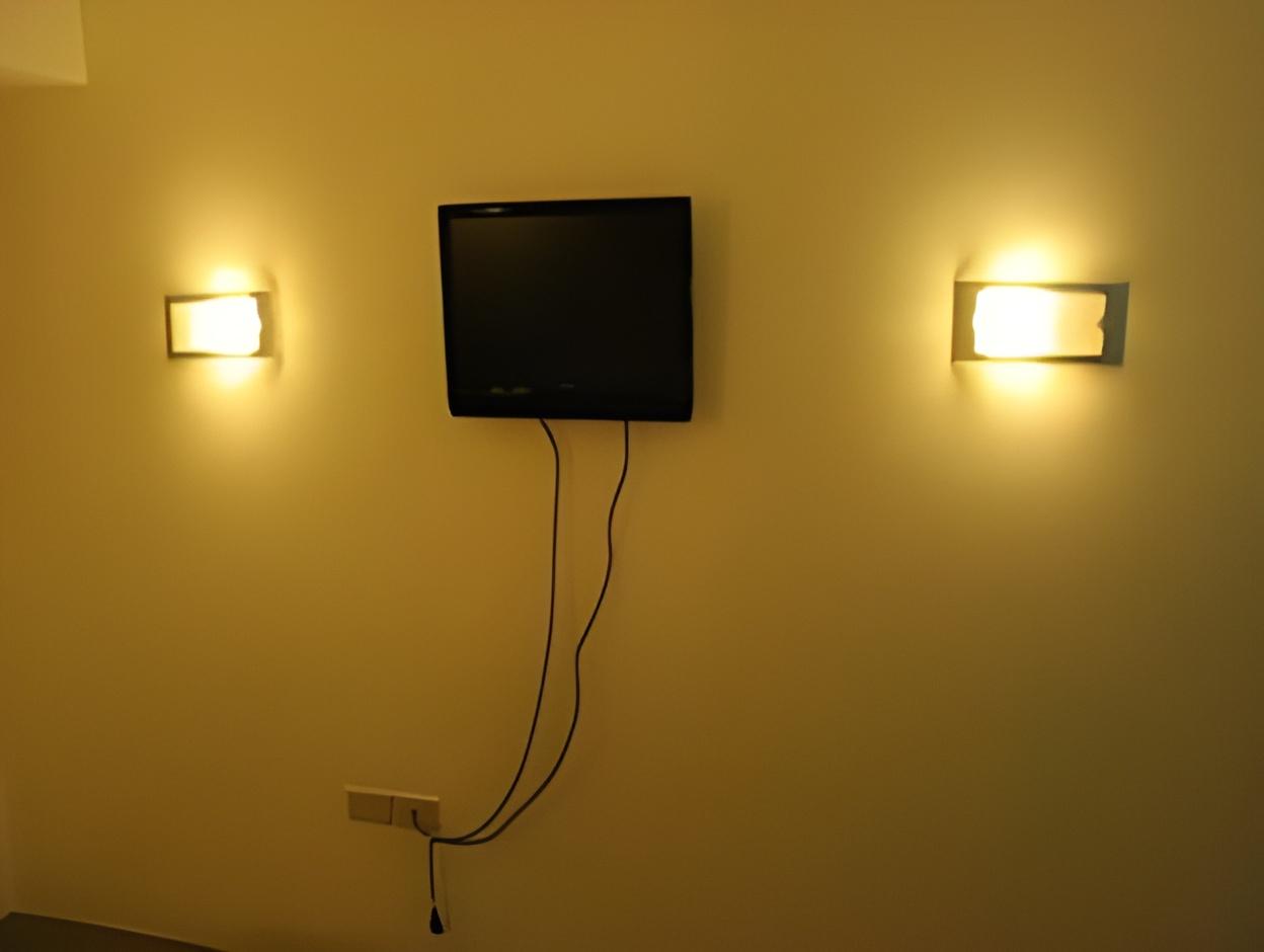 Toilena Room and Board photo2