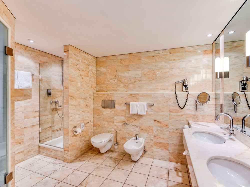 Mercure Parkhotel Monchengladbach 13/76