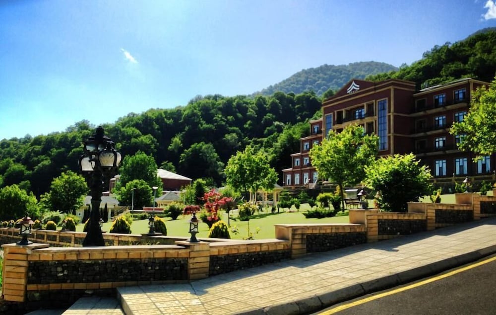 QAFQAZ RESORT HOTEL 43/50