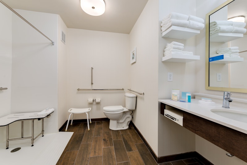 Hampton Inn Niceville-Eglin Air Force Base 24/24