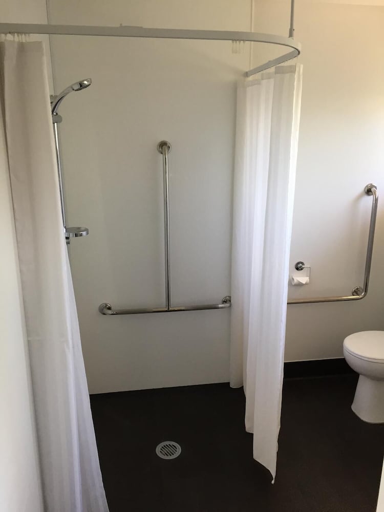 Alexandra Motor Lodge 24/70