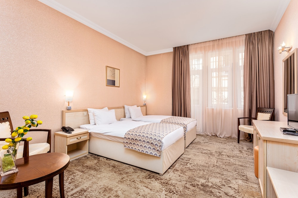 Hotel Sharden 41/75