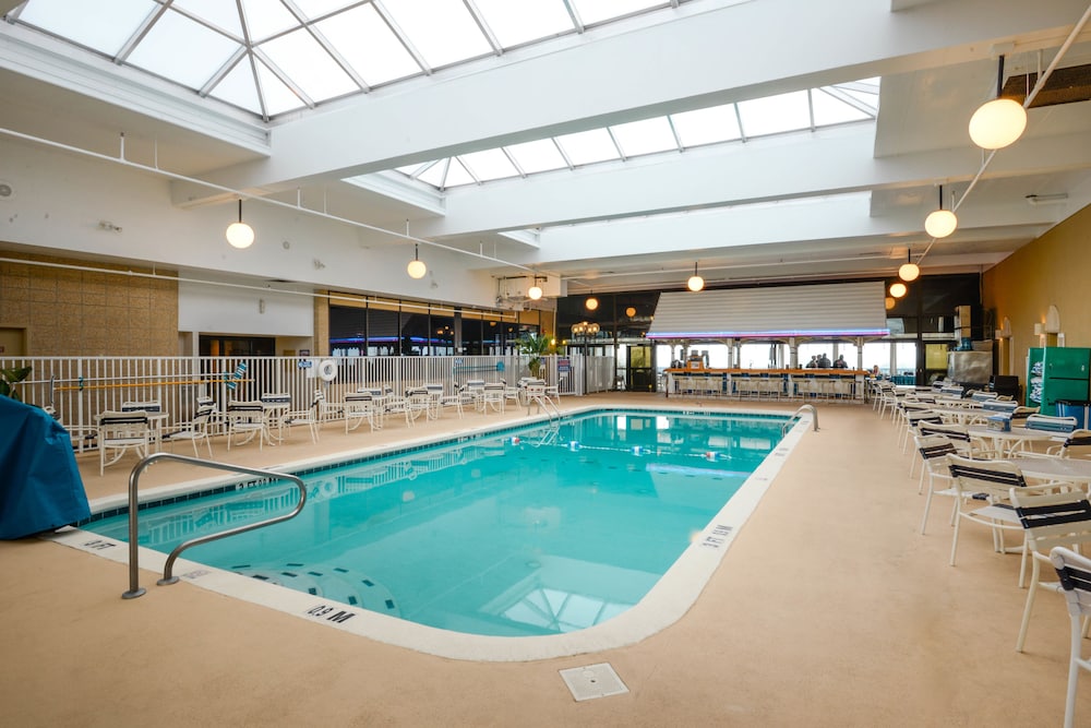 Ashore Resort & Beach Club 3/76