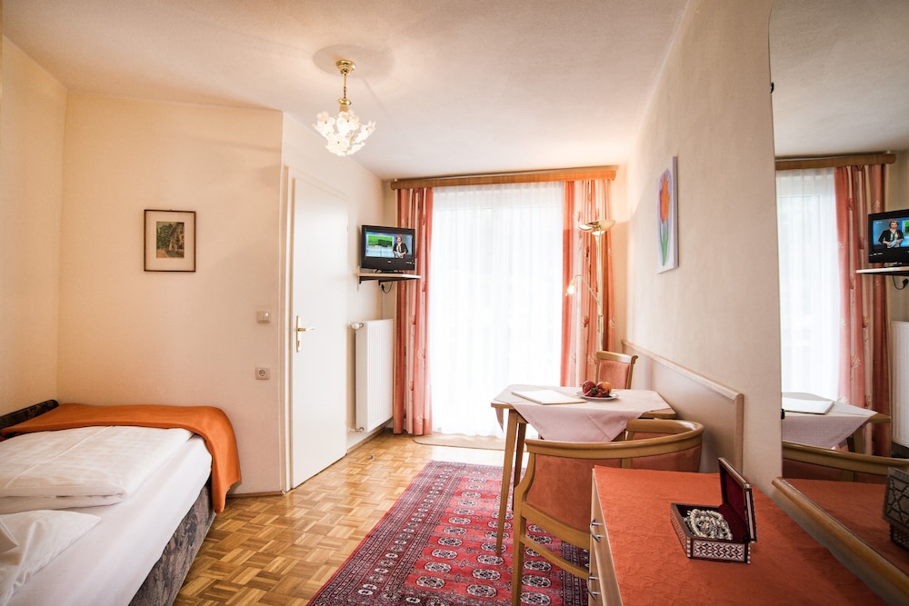 Hotel Alpenblick 38/79