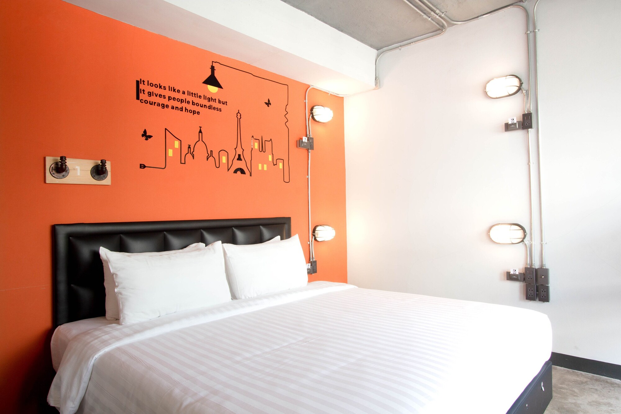 SUPERIOR, DOUBLE BED