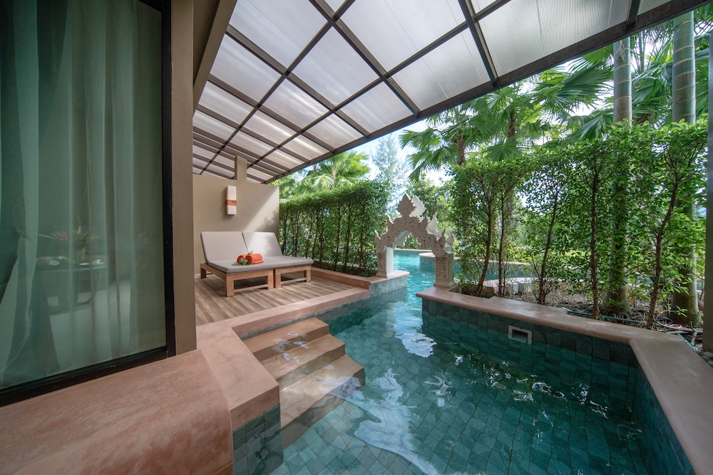 Maikhao Palm Beach Resort 27/65