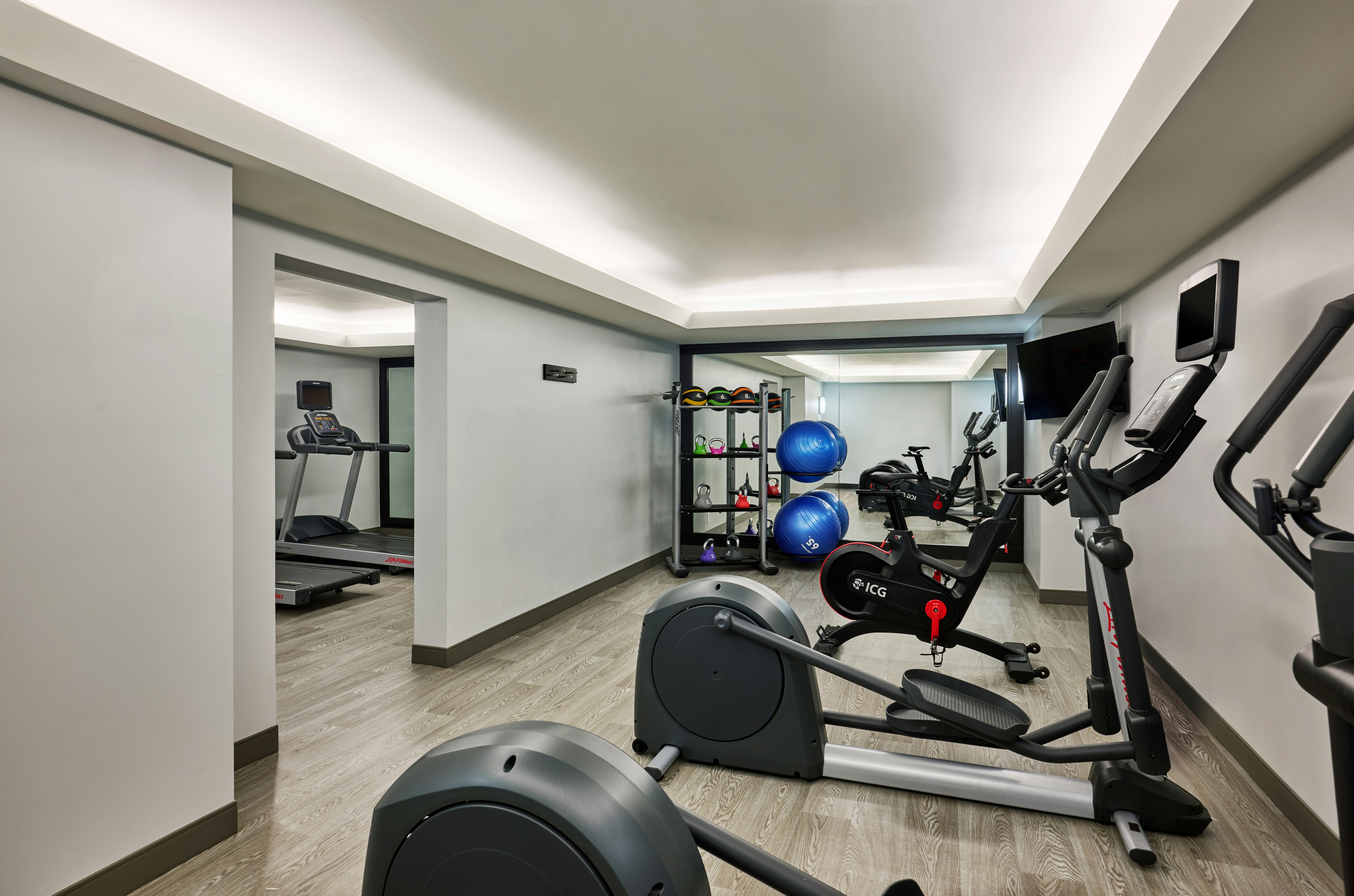 DoubleTree by Hilton Buena Park 21/57