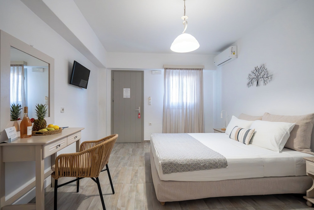 Almiriki Naxos Beachside Living 20/67