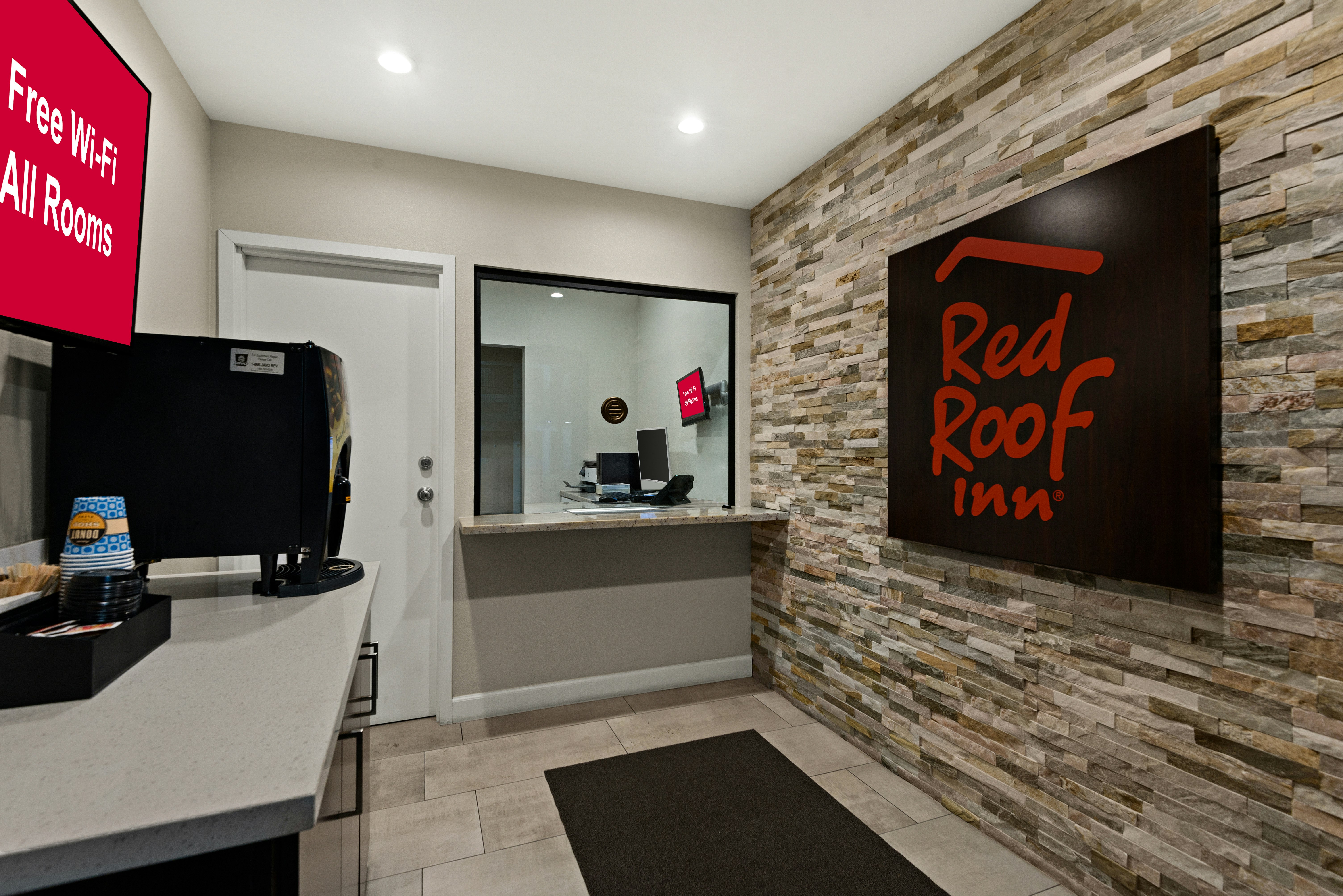 Red Roof Inn Los Angeles - Wilmington, CA 11/26