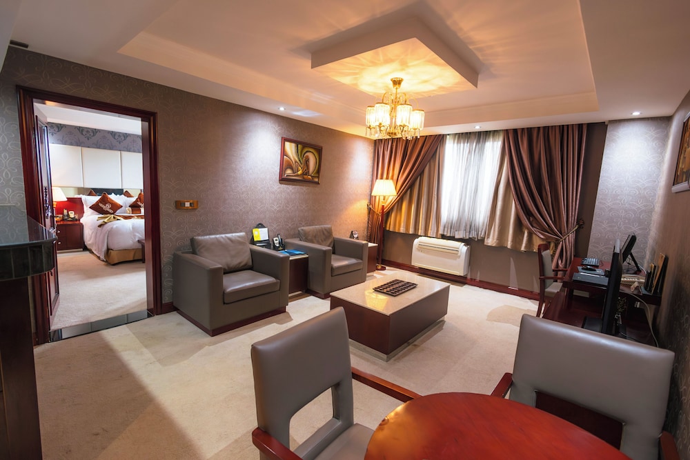 Grand Legacy Hotel 47/70