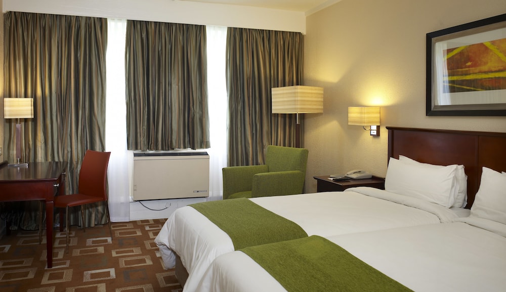 Garden Court Or Tambo International Airport 11/50