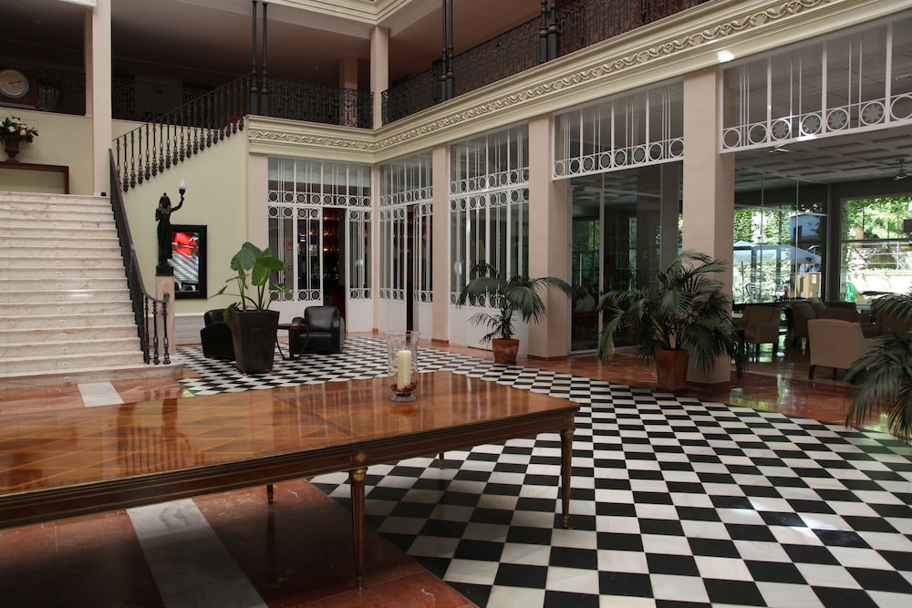 Gran Hotel Aqualange 7/61