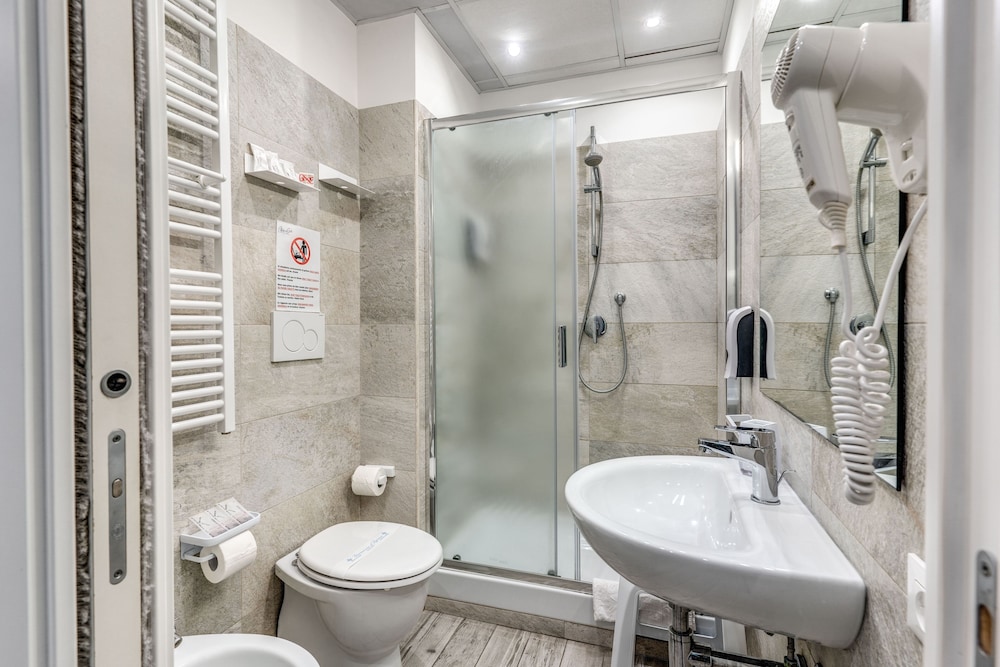 Gardenia Suite 22/25