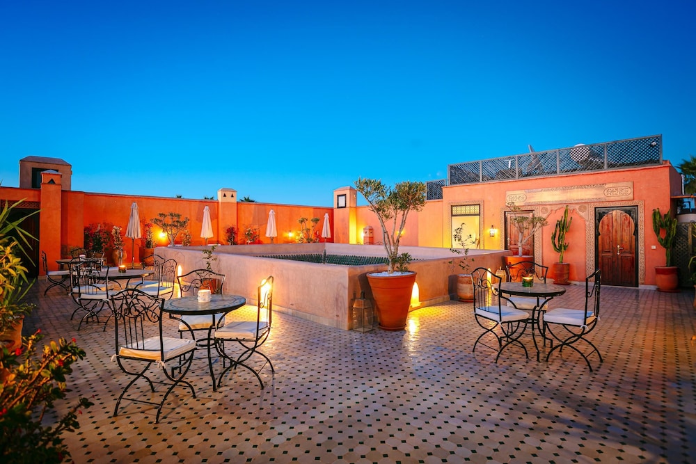 Riad El Noujoum 45/50