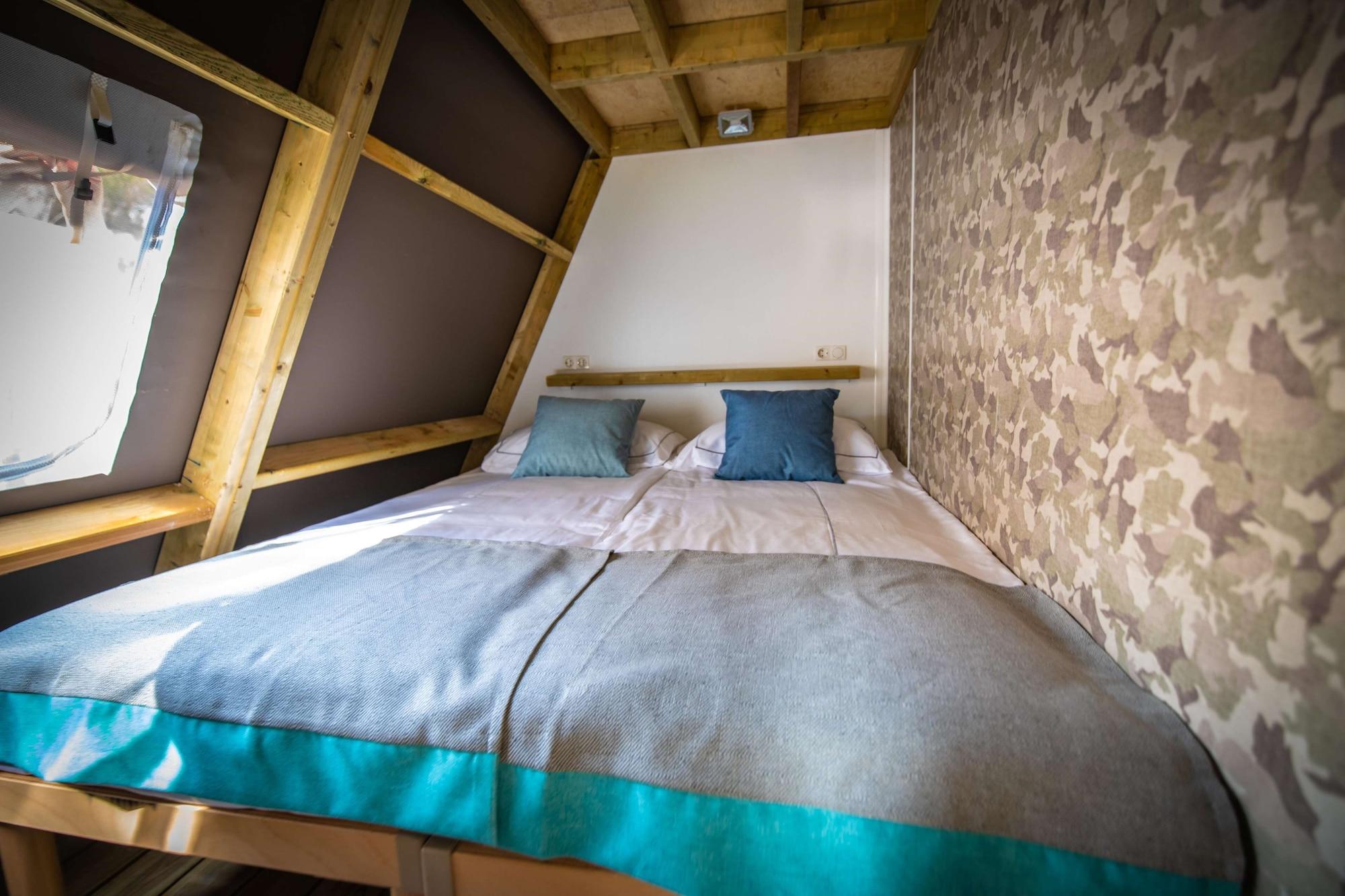 2 Bedrooms, Tent, Lodge