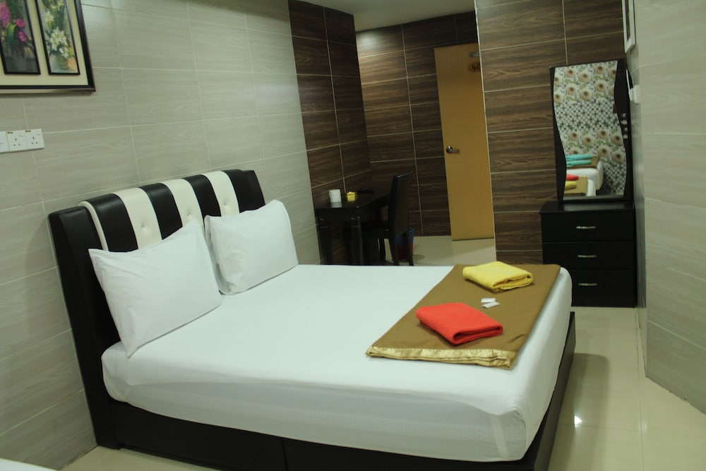 Serdang Business Hotel 7/18