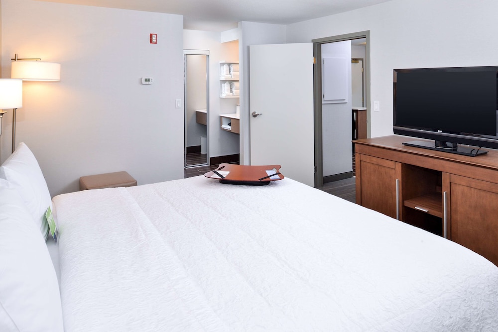 Hampton Inn & Suites By Hilton Calgary- University Northwest 14/61