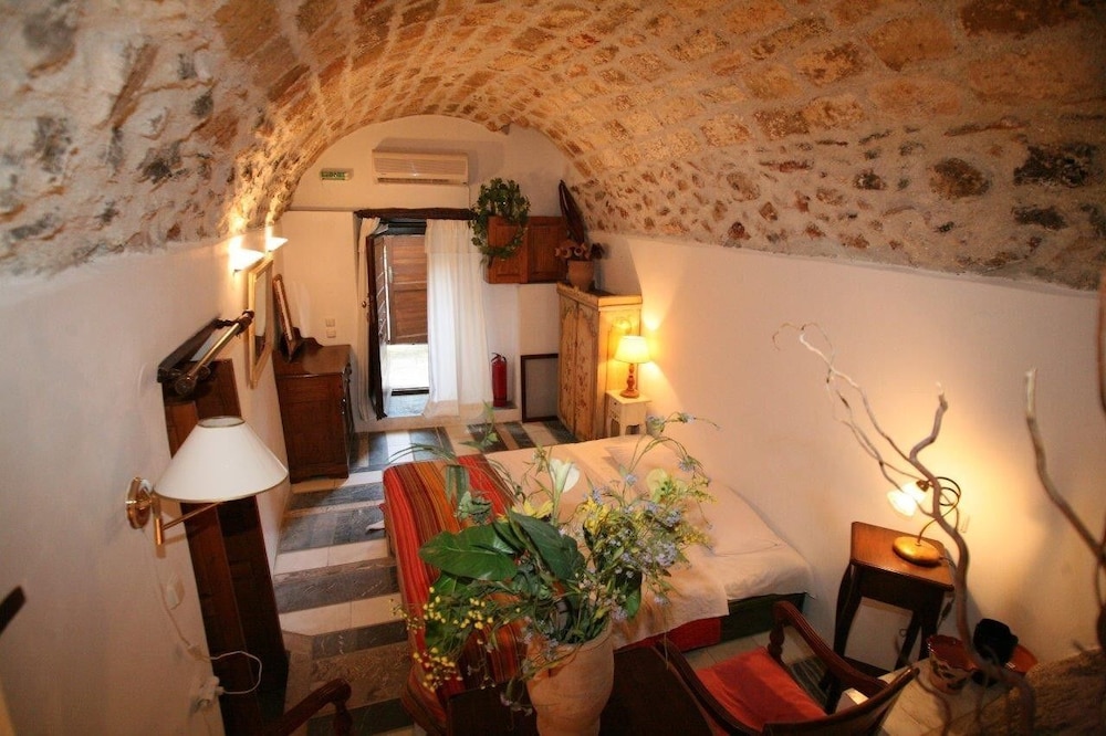Dorovinis Monemvasia Castlehouses 23/45