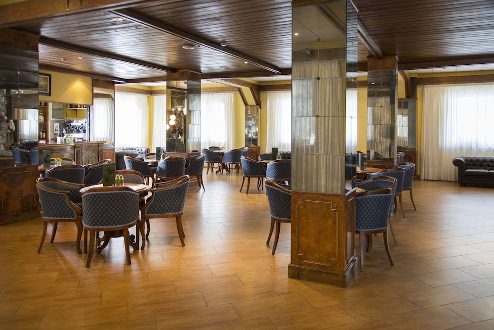 GRAND HOTEL DEL PARCO 53/62