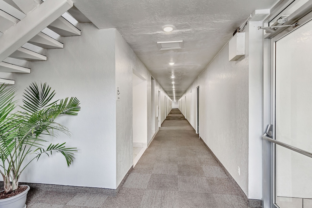 Motel6 Ogden, UT- Downtown 9/64