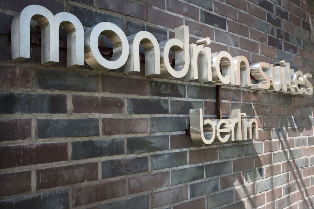 Mondrian Suites Berlin Checkpoint Charlie 5/80