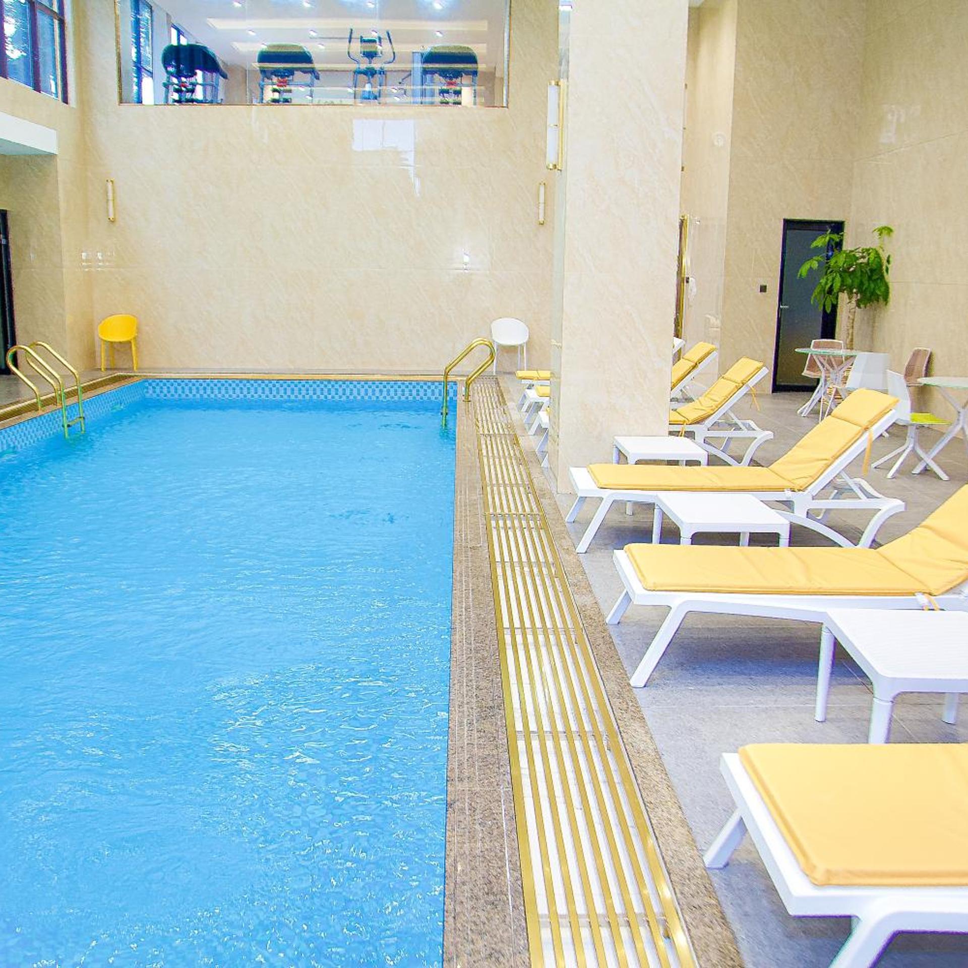 Hotel Famille Mondiale 32/60