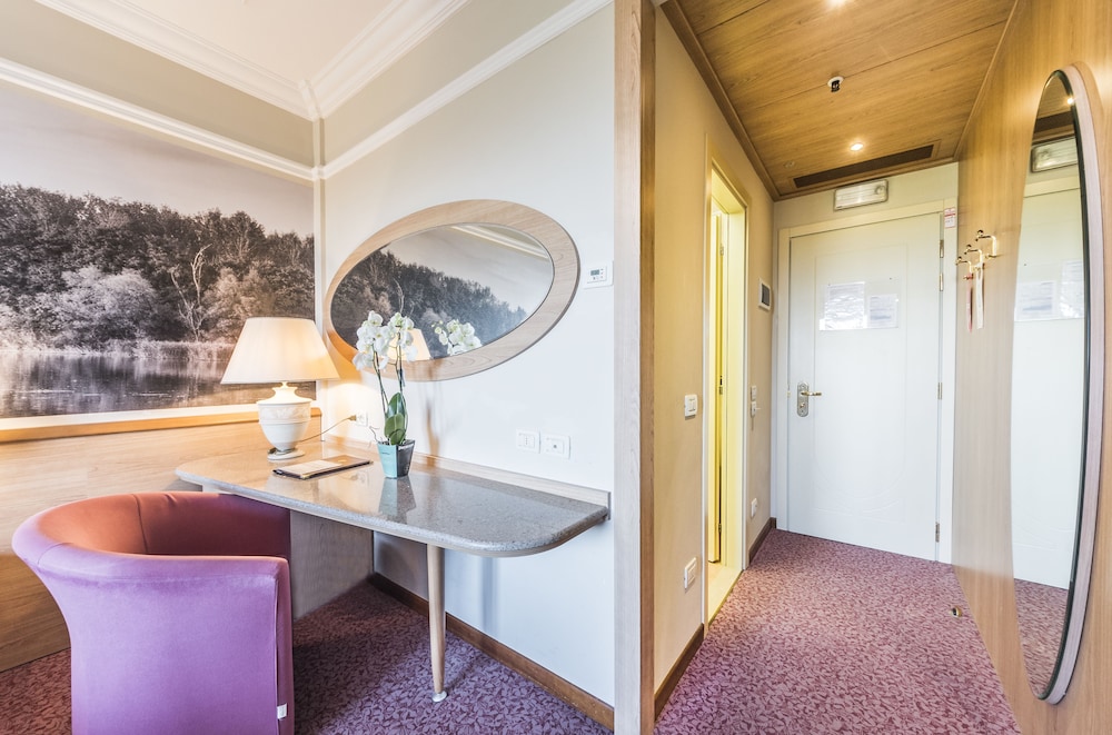 Villa Fiorita Hotel 33/50