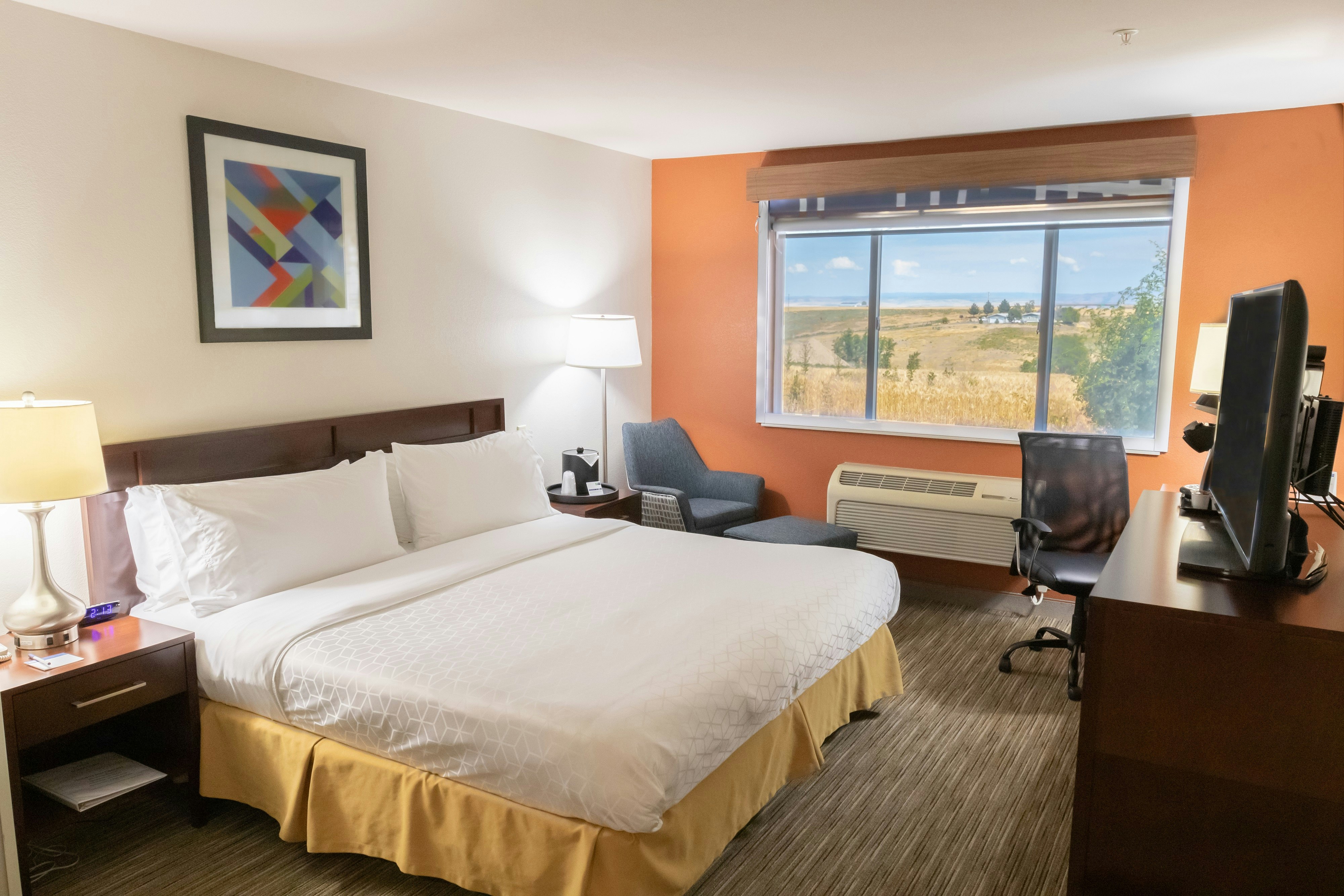 Holiday Inn Express Pendleton 22/71